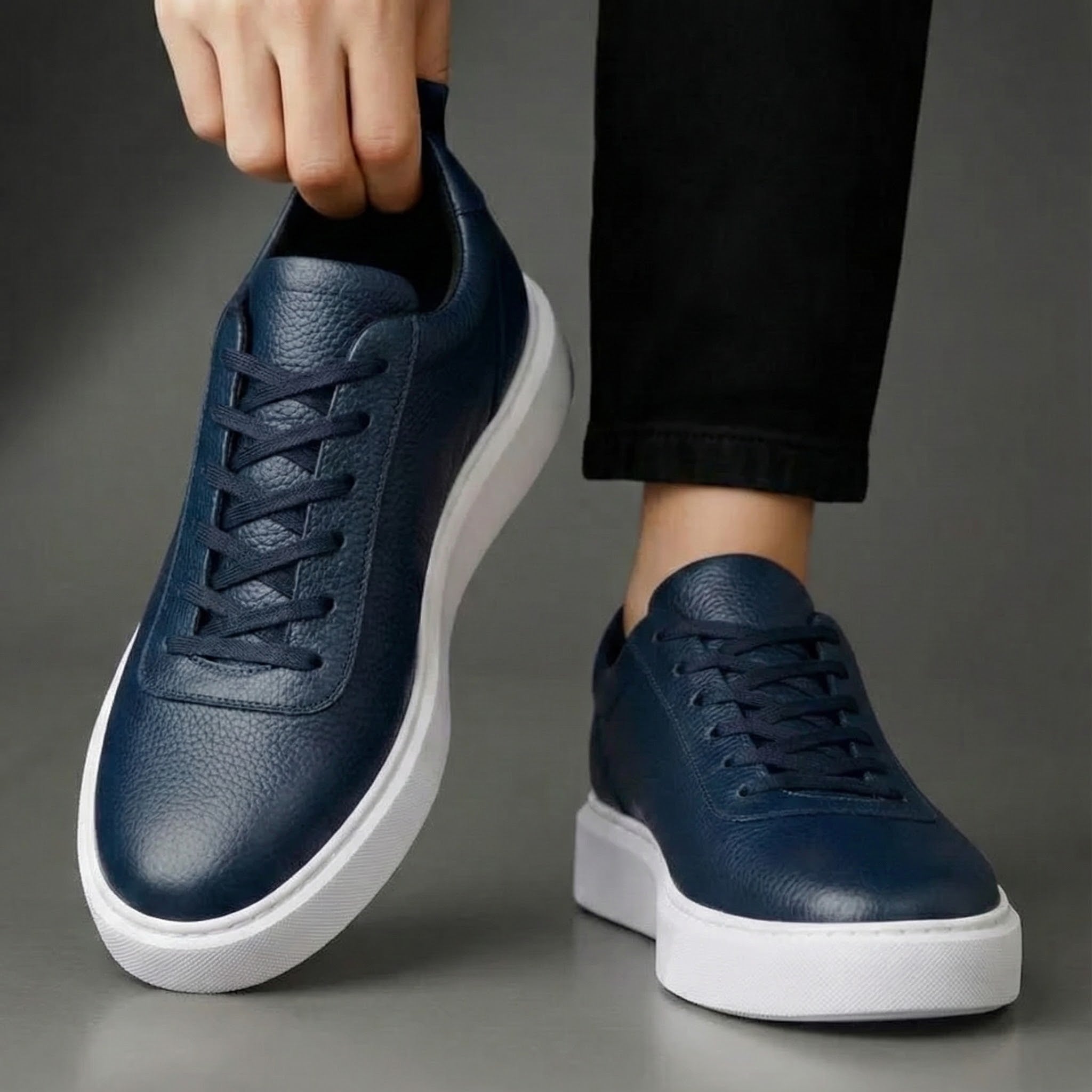 Sneakers BleuMarine en Cuir Grainé  - Tres Confortable